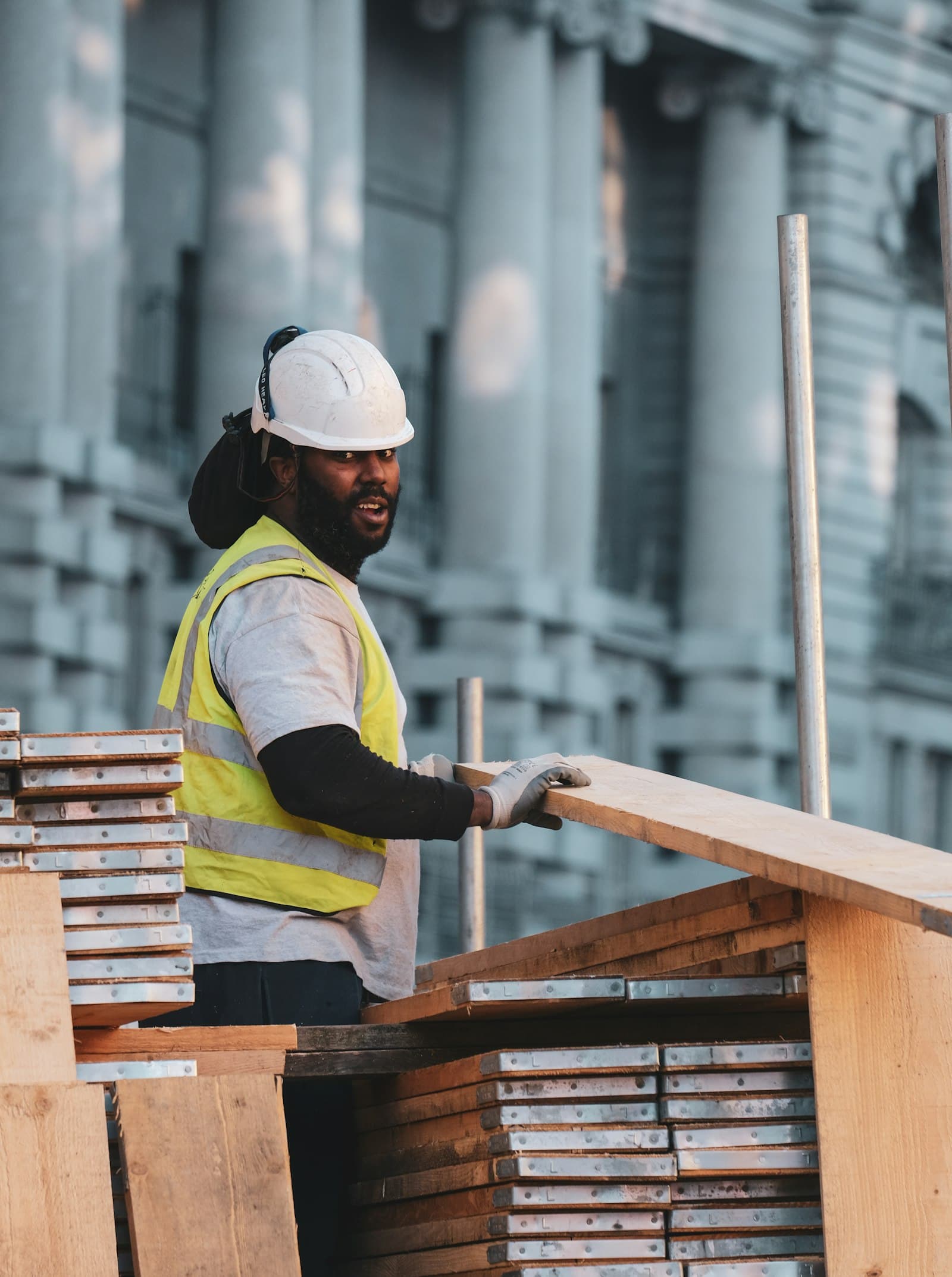 Caisse à outils d'artisan multi-services